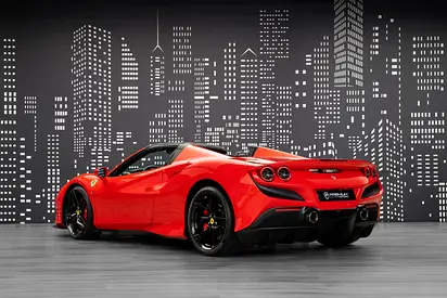 صورة 5 لـ 2020 Ferrari F8 SPIDER