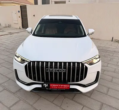 Preowned 7 seater JAECOO J8 White Premium AED 1227 GCC Specs
