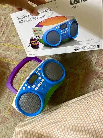 Portable Lenoxx CD/MP3 Boombox with USB — Good Working Condition