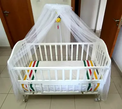 Baby cot with mattress