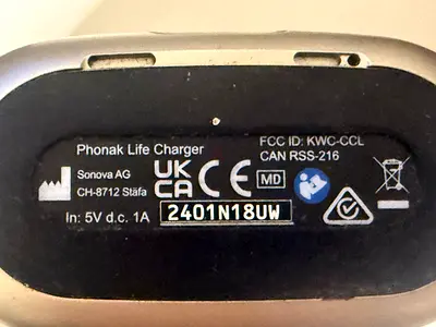 Phonak Life Charger (Hearing Aid Charger) - Good Condition