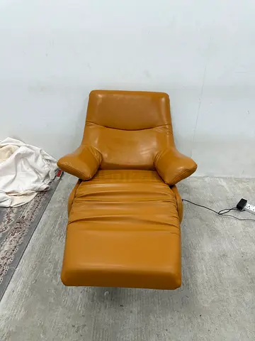 Pure leather electric recliner chair