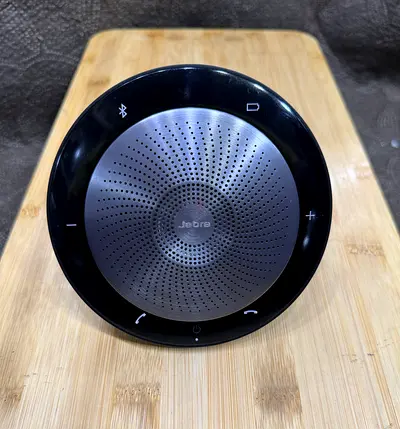 Jabra Speak 710 wireless Bluetooth speakerphone