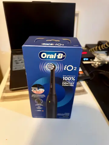 Oral-B iO2 Electric Toothbrush - Brand New in Box