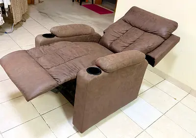 Brown Single Recliner Armchair with Cup Holders - Very Good Condition