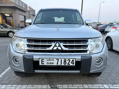 MITSUBISHI PAJERO 2011 GCC FULL OPSHONS PANORAMIC ORGINAL PAINT VERY CLEAN GOOD CONDITION