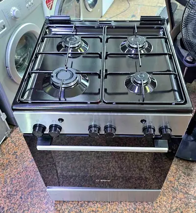 Bosch 4-burner Gas Stove with Oven - Good Working Condition