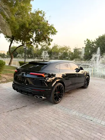 2021 Lamborghini Urus GCC Specs 55,000 km (Full History) Lambo Service Package