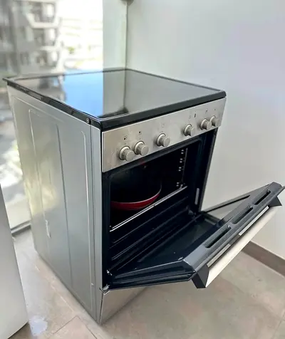 Siemsns Electric Ceramic stove brand new
