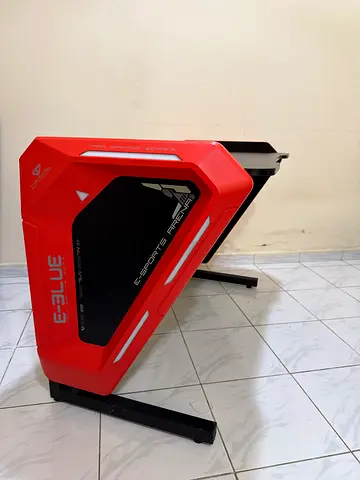 E-ELUE Pro Gaming Gear Gaming Used Table – Excellent Condition