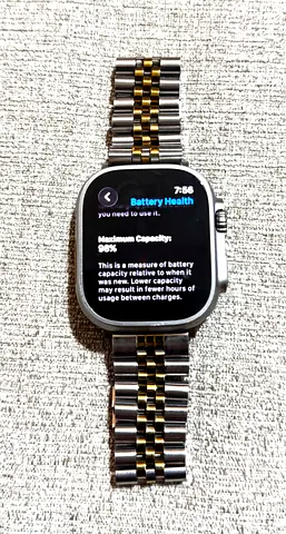 Apple Watch Ultra 2 — 98% battery health
