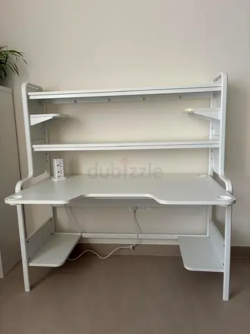 Gaming desk Ikea and chair set