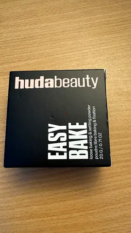Huda Beauty Easy Bake Loose Baking & Setting Powder 20g - Brand New