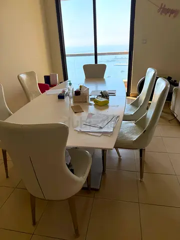 Glossy white extending Dining Table for sale