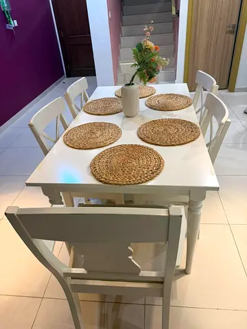 Dinning table with 6 chairs