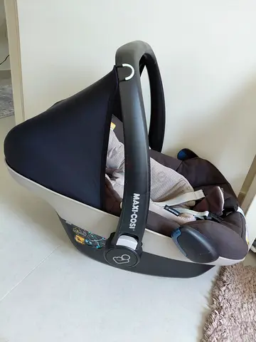 Maxi Cosi Pebble plus car seat