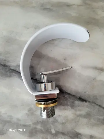 Selling a new faucet.