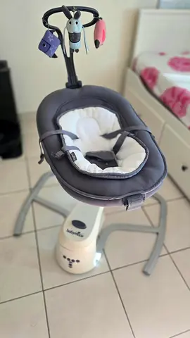 4moms MamaRoo Baby Swing - Grey, Good Condition