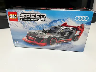 LEGO Speed Champions Audi S1 e-tron quattro Race Car 76921