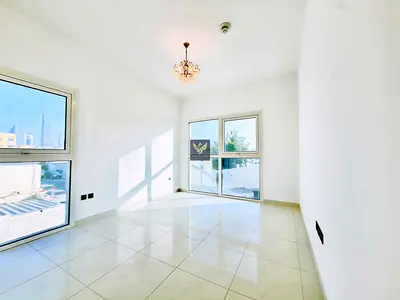 Walk to LAMER | Jumeirah 1 | Spacious 2 Bedroom | Peaceful Living