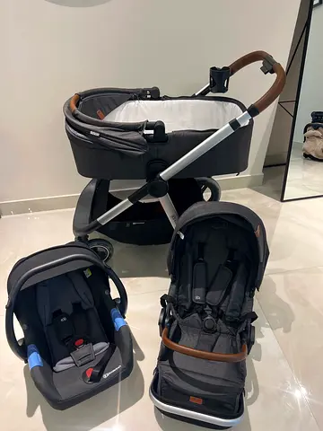 KinderKraft Stroller & Car seat for sale.