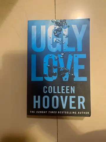 Ugly Love by Colleen Hoover - Paperback