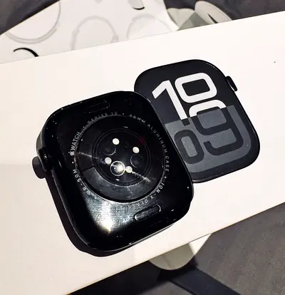 Apple Watch Series 10 46 mm GPS (With Strap & Original cable) - Good Condition