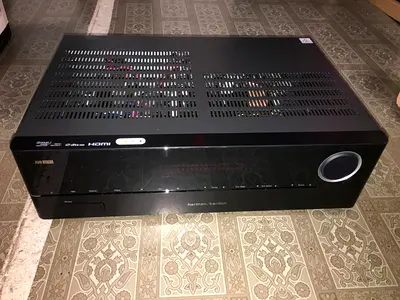 5.1 HARMAN KARDON AVR 151S AV AMPLIFIER