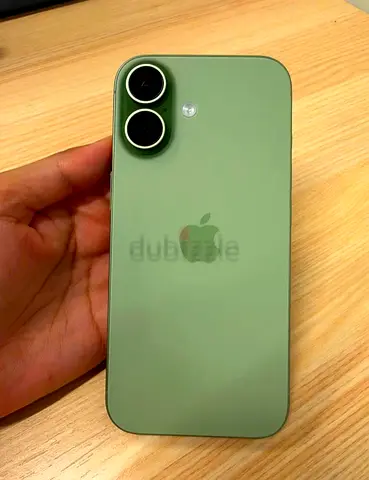 Apple iPhone 17-style Green Back (Good Condition), 100 percent battery used very less.