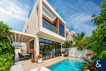 Corner Plot | Private Pool | Vacant