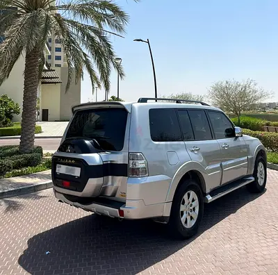 2019 Mitsubishi Pajero GLS GCC Specs