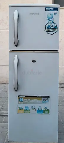 GEEPAS small size double door Refrigerator with perfect cooling condition