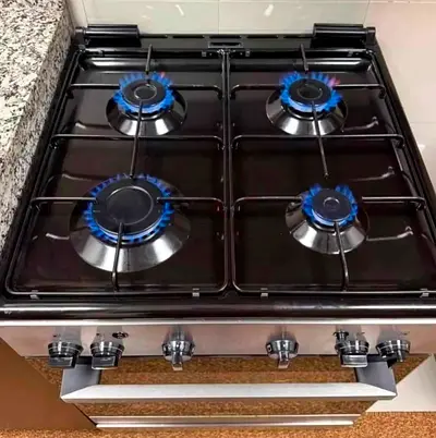 Siemsens 4-Burner Gas Stove with Oven — Good Working Condition