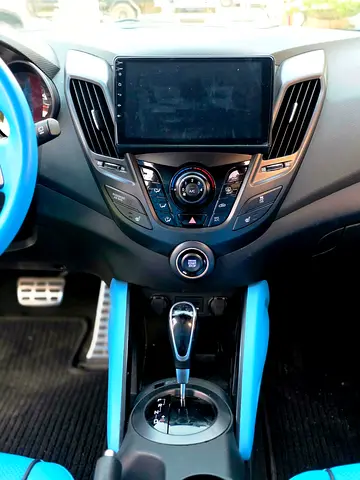 صورة مصغرة 15 لـ 2013 Hyundai VELOSTER