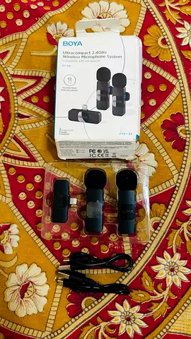 Boya Wireless Mic ( BY V20 lightening Type )
