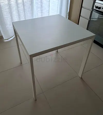 Dinning table