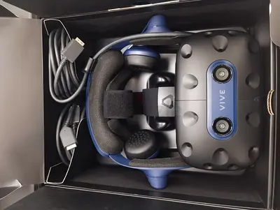 HTC VIVE Pro 2 VR headset with controllers (blue) — never used , excellent condition