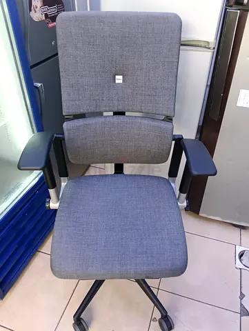 Steelcase please V2 chair for selling.comfirtable for long time sitting