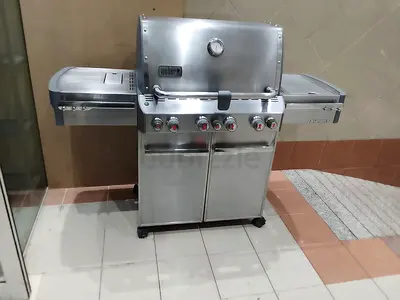 Weber Stainless Steel 4-Burner Gas Grill with Side Burners - Good Condition