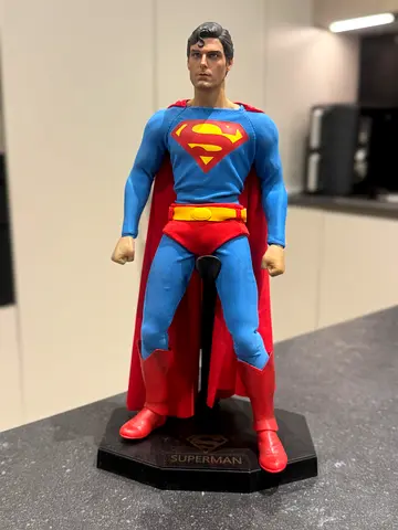 Superman 1/6 figure