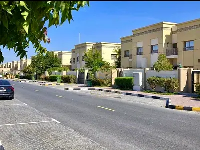 فيلا جاهزه_ادفع20%_80%تمويل_تملك حر_15دقيقه من دبي