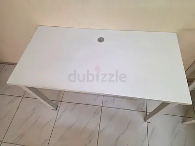 Simple white office desk with cable hole, good condition. 120 by 60 cm length.