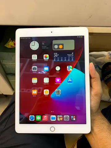 Apple iPad Air 2 64GB Golden Colour (with Home button) - Good working condition