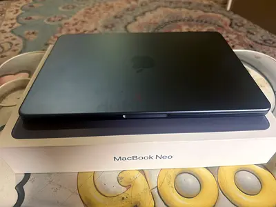 Apple MacBook Neo 2026 - Excellent Condition,10 days used with AppleCare+