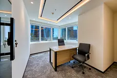 Metro Connected | Lake View | Ready Office