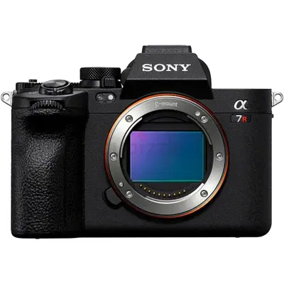 Sony A7R V + 28–200mm Lens | Flawless | Warranty | Box & Invoice