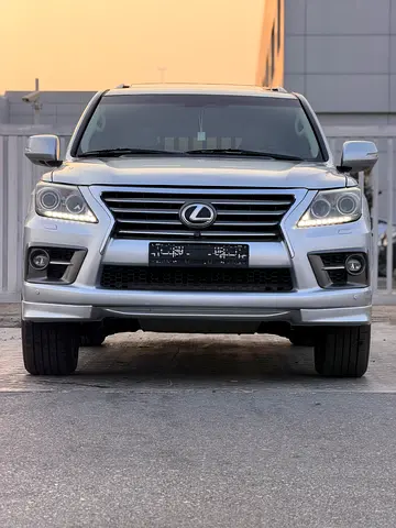 2010 Lexus LX 570 Sport GCC Specs