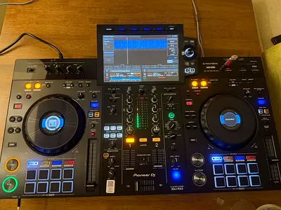 Pioneer XDJ-RX3 All-in-One DJ Controller in Excellent Condition