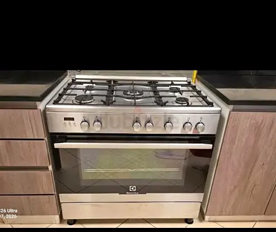 Electrolux 5-Burner Gas Range with Electric Oven - Stainless Steel