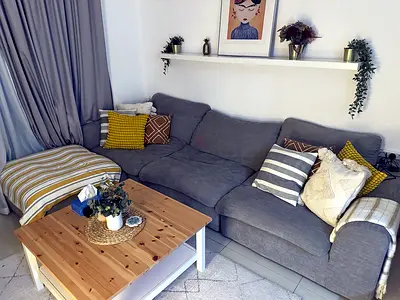Grey L Shaped Sofa, Pan Emirates – Marina Pickup.